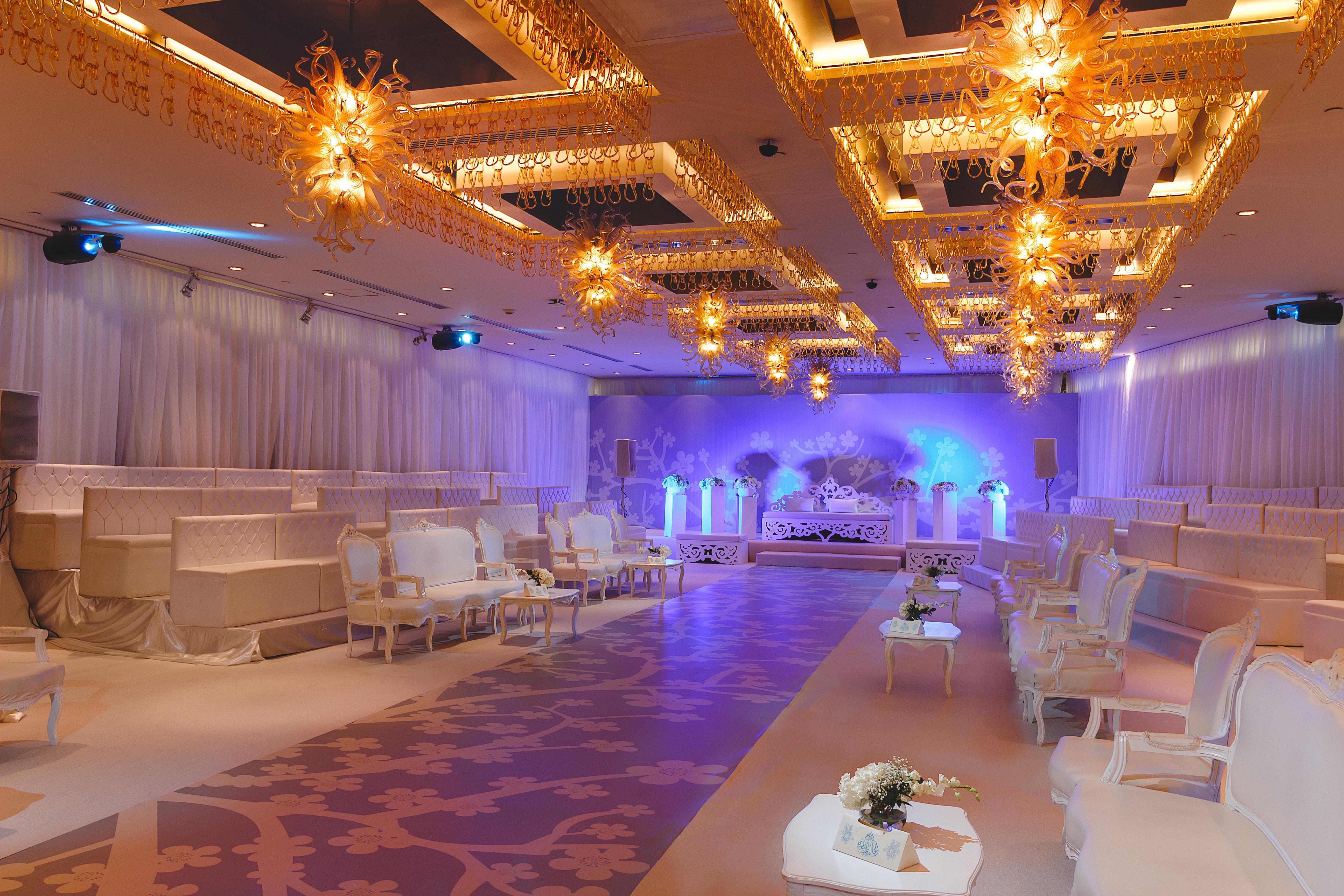 Holiday Inn - Suites Kuwait Salmiya By Ihg Kuwait City Exterior photo