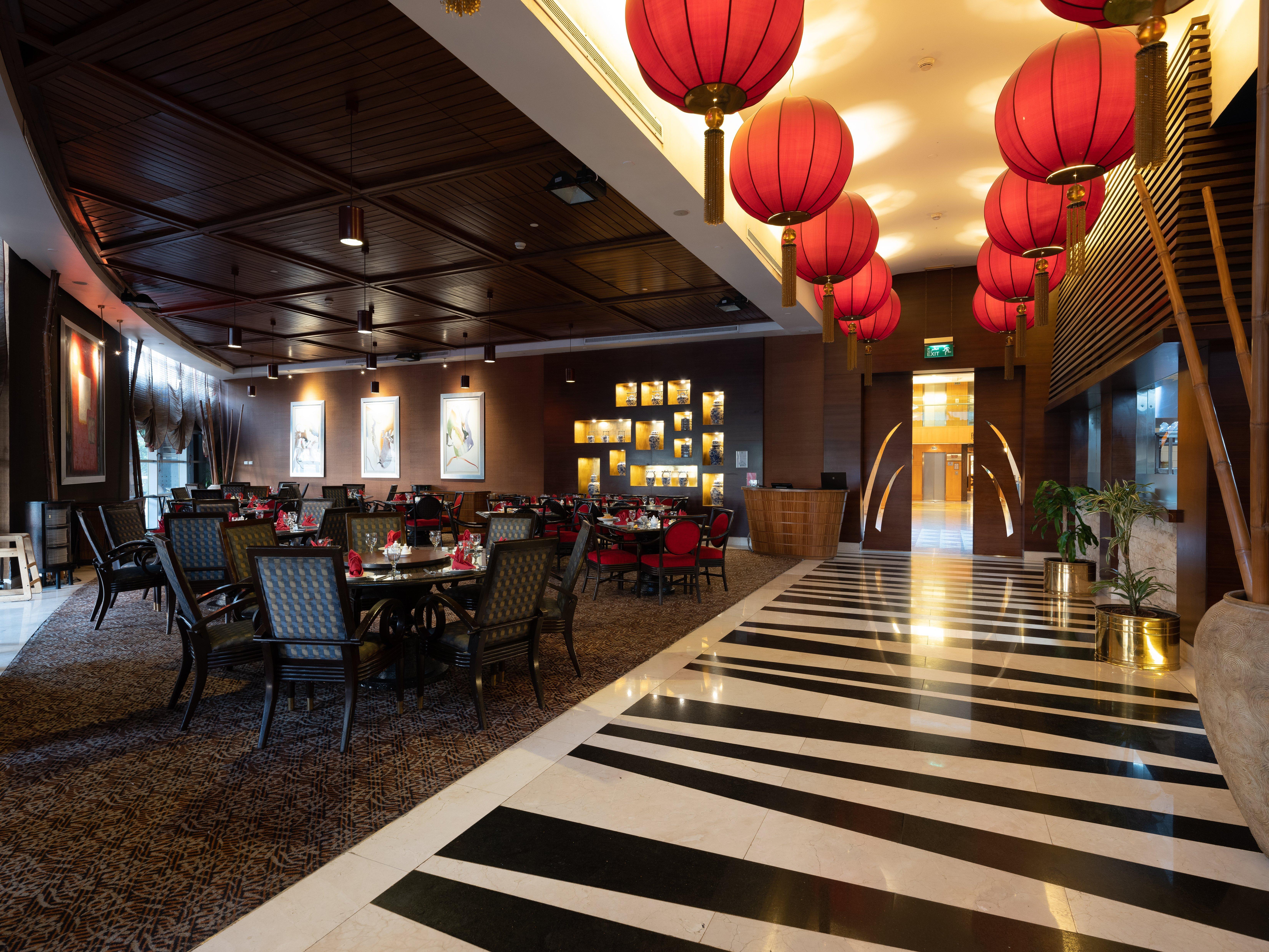 Holiday Inn - Suites Kuwait Salmiya By Ihg Kuwait City Exterior photo